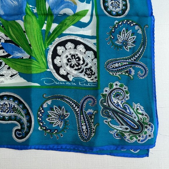 Oscar de la Renta Vintage Silk Floral Scarf 30" 1980s - Picture 3 of 10